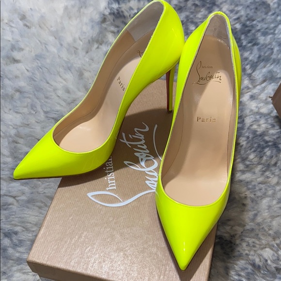 RARE Christian Louboutin Pigalle Fluo Neon. In good condition worn twice - Picture 2 of 8